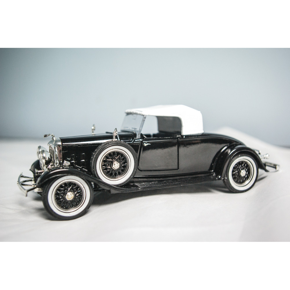 1932 Lincoln Roadster